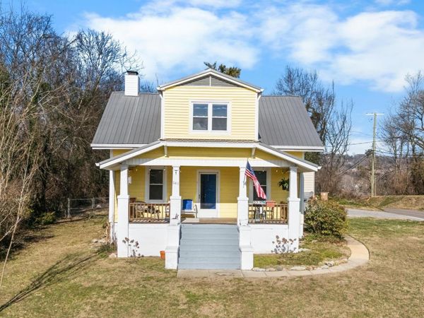 2411 Highland Drive, Knoxville, TN 37918