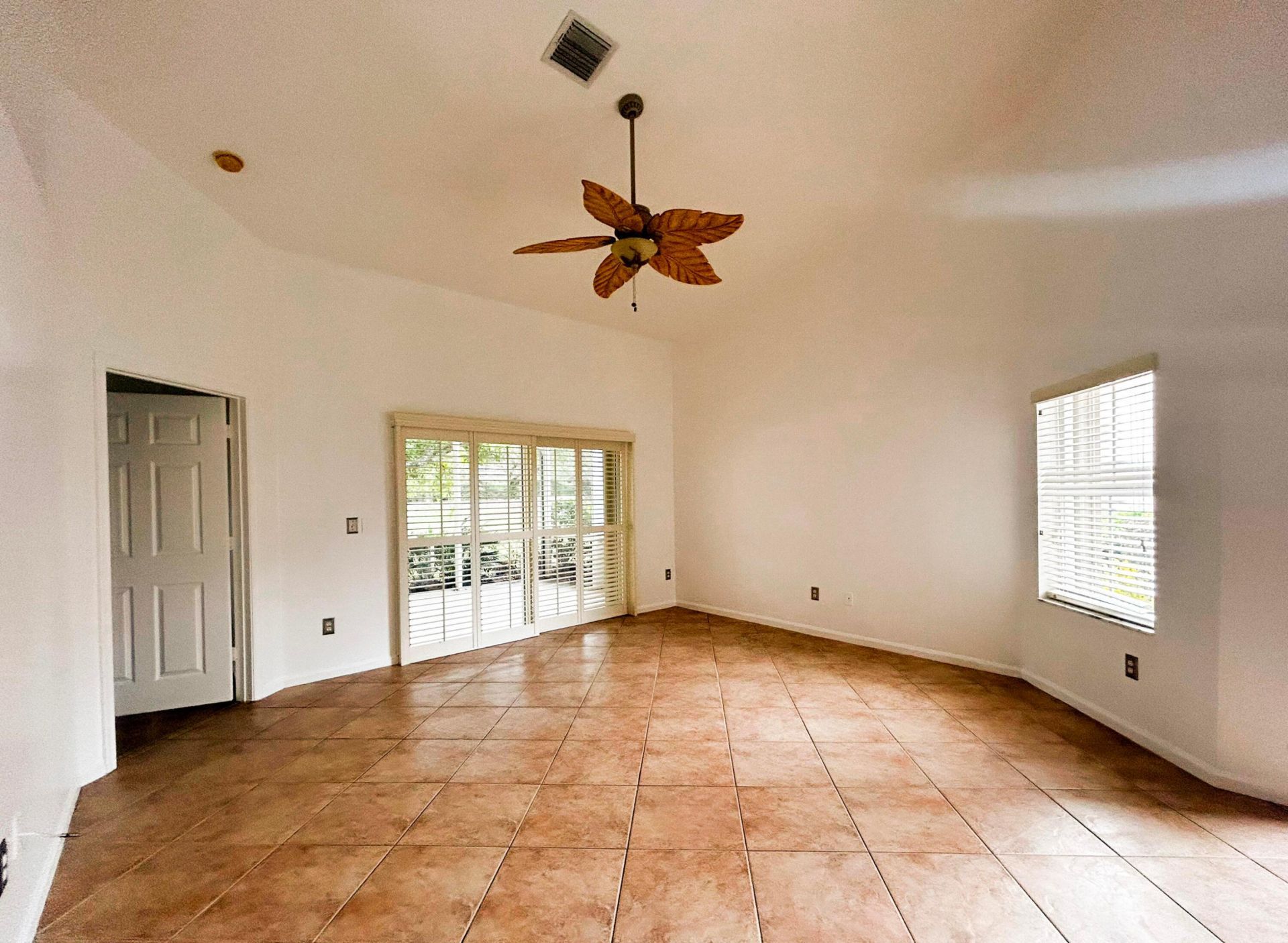 10638 Lake Shore Drive, Wellington, FL 33414 Photo