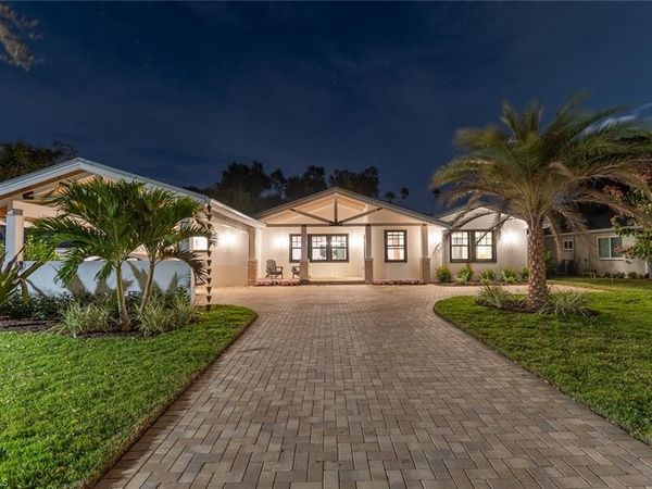 1325 Canterbury DR, FORT MYERS, FL 33901