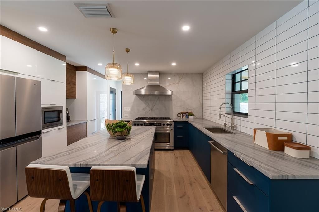 1325 Canterbury Dr, Fort Myers, FL 33901 Photo