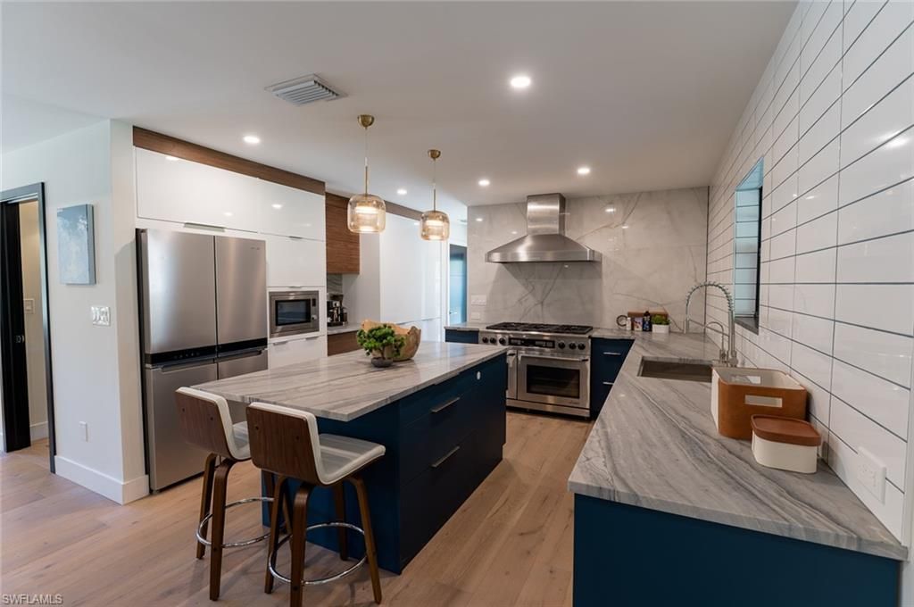 1325 Canterbury Dr, Fort Myers, FL 33901 Photo