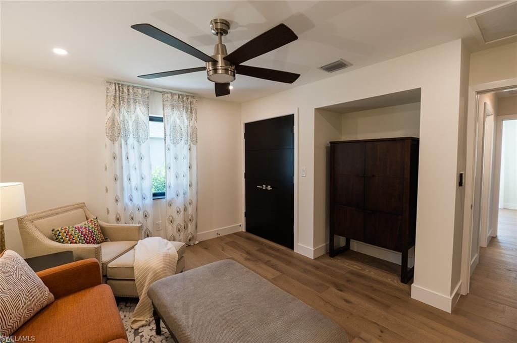 1325 Canterbury Dr, Fort Myers, FL 33901 Photo