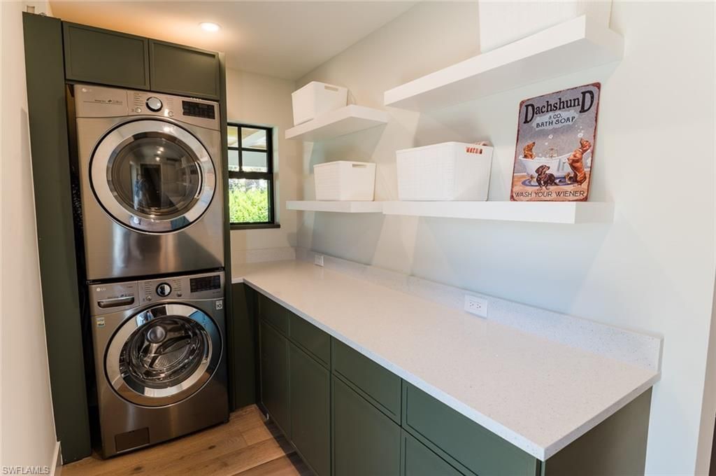 1325 Canterbury Dr, Fort Myers, FL 33901 Photo