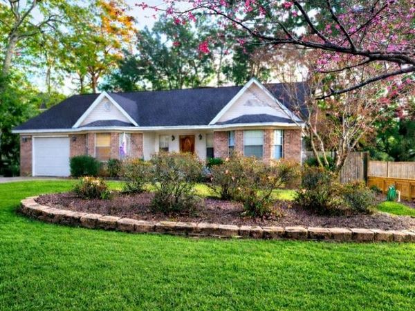 205 Cain Lane, Fairhope, AL 36532