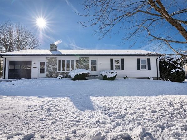 69 Denham Ave, Somerset, MA 02726