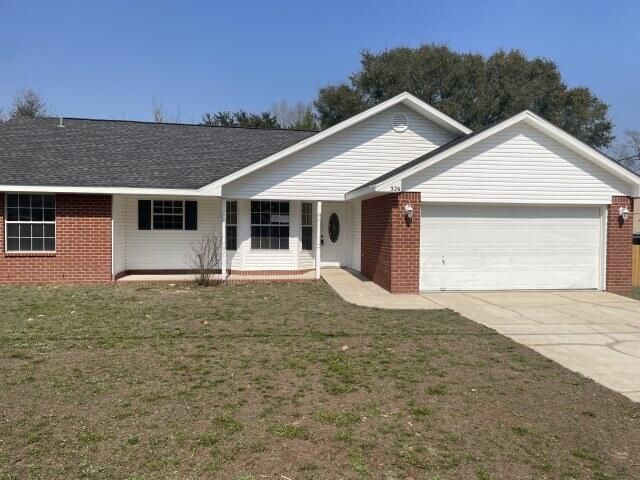 326 Riverchase Boulevard, Crestview, FL 32536 Main Photo