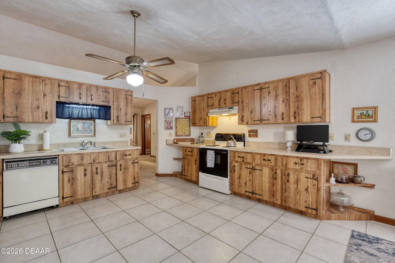 5669 Winona Trail, De Leon Springs, FL 32130 Photo