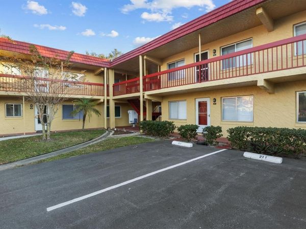 400 EL CAMINO DRIVE, Unit 210, WINTER HAVEN, FL 33884