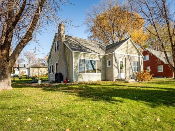 600 E 7th Street, Starbuck, MN 56381