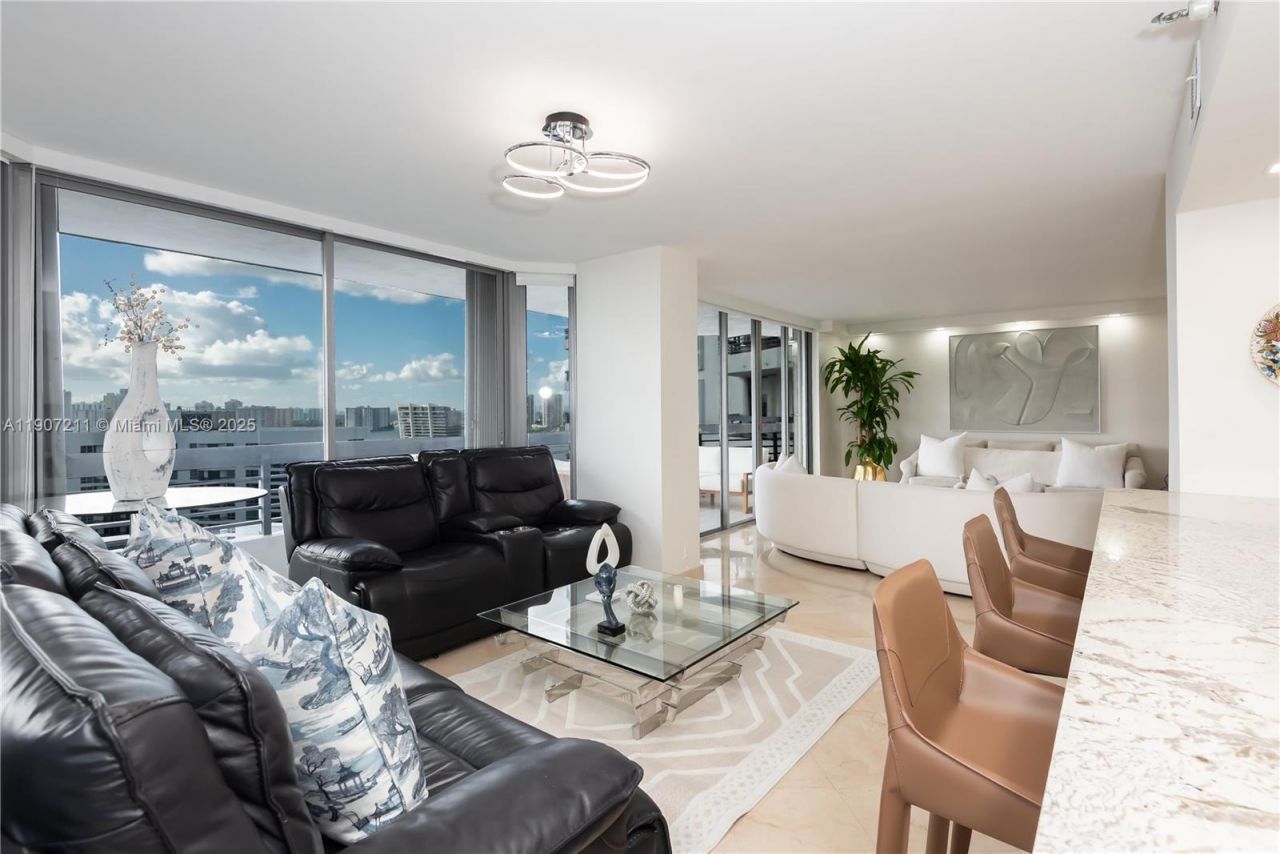 3500 Mystic Pointe Dr, Unit 2206, Aventura, FL 33180 Photo