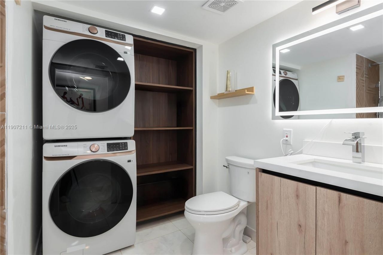 3500 Mystic Pointe Dr, Unit 2206, Aventura, FL 33180 Photo