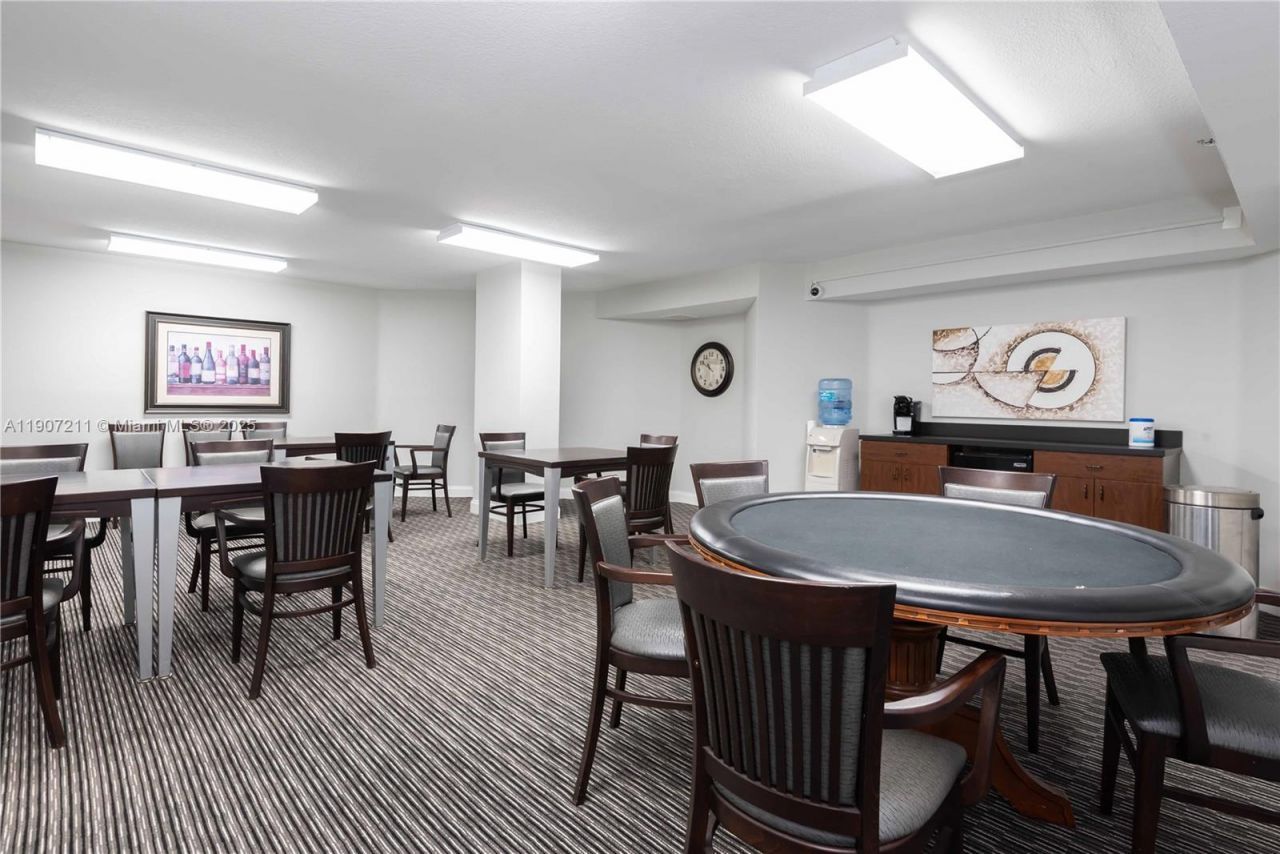 3500 Mystic Pointe Dr, Unit 2206, Aventura, FL 33180 Photo