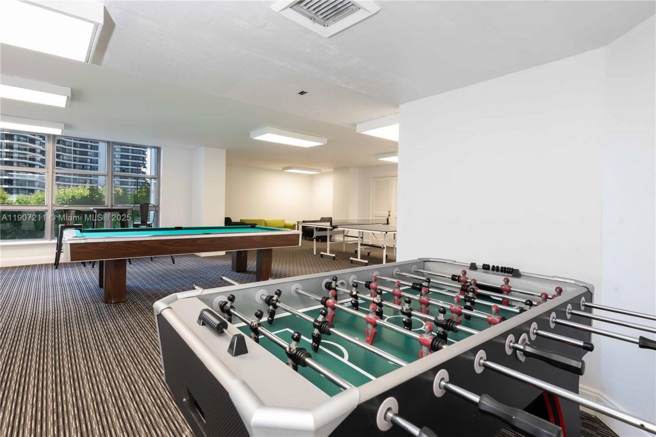 3500 Mystic Pointe Dr, Unit 2206, Aventura, FL 33180 Photo