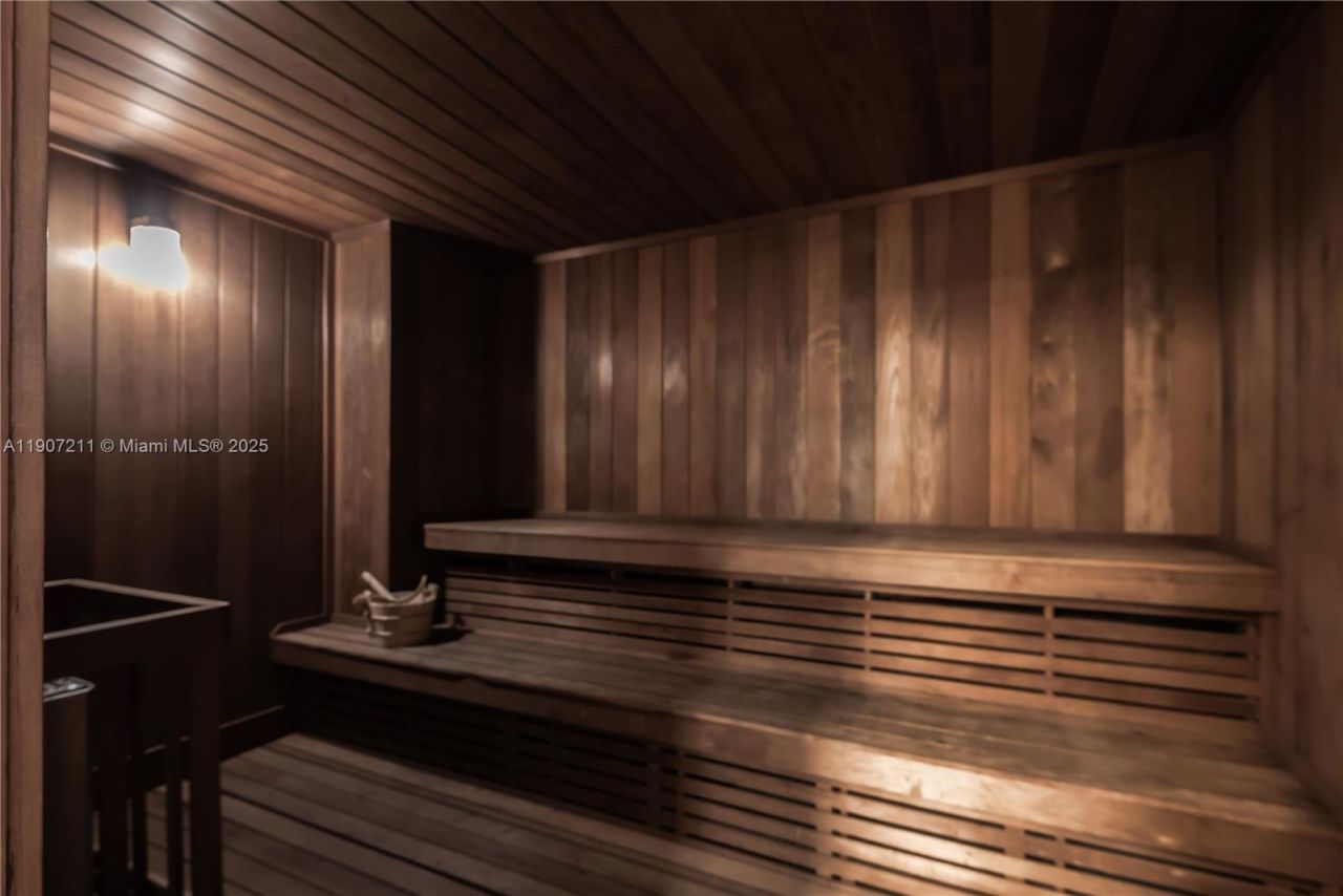 3500 Mystic Pointe Dr, Unit 2206, Aventura, FL 33180 Photo