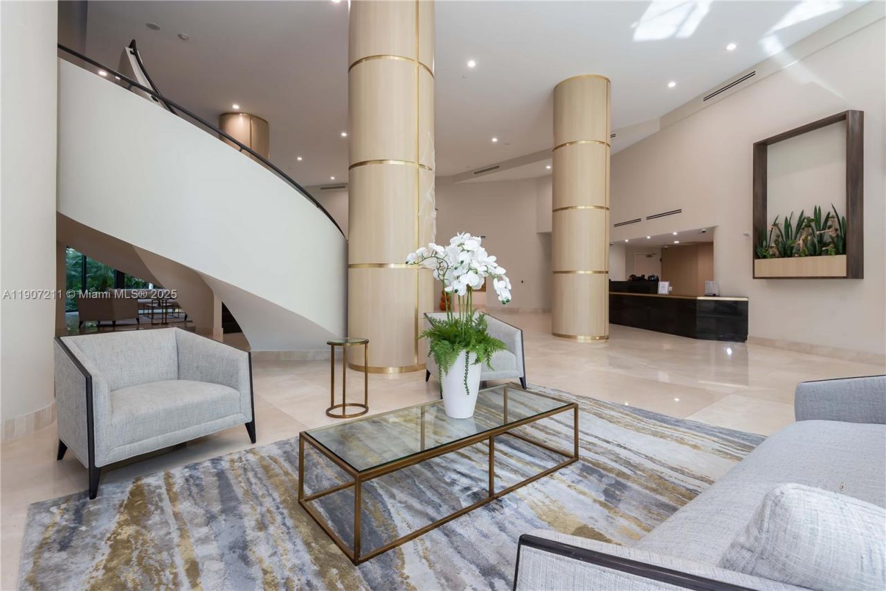 3500 Mystic Pointe Dr, Unit 2206, Aventura, FL 33180 Photo