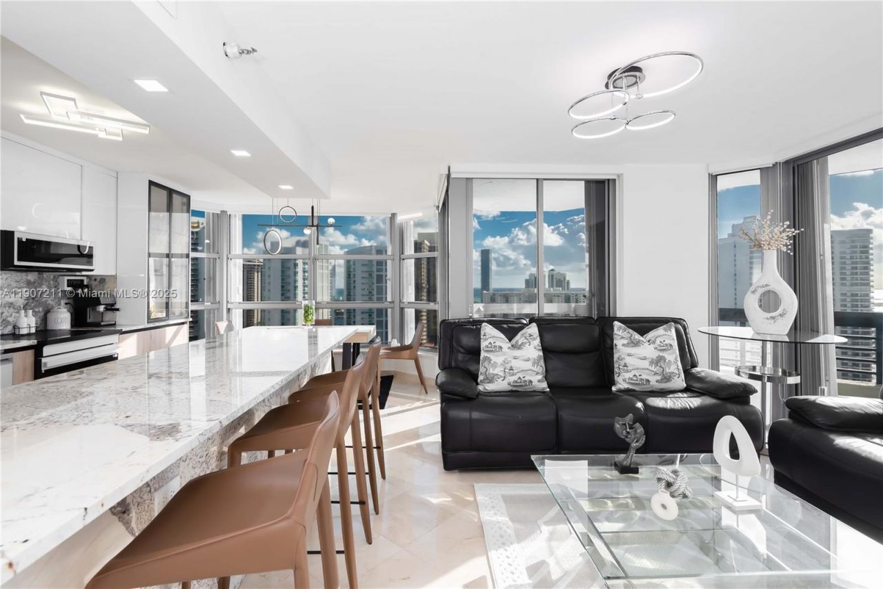 3500 Mystic Pointe Dr, Unit 2206, Aventura, FL 33180 Photo