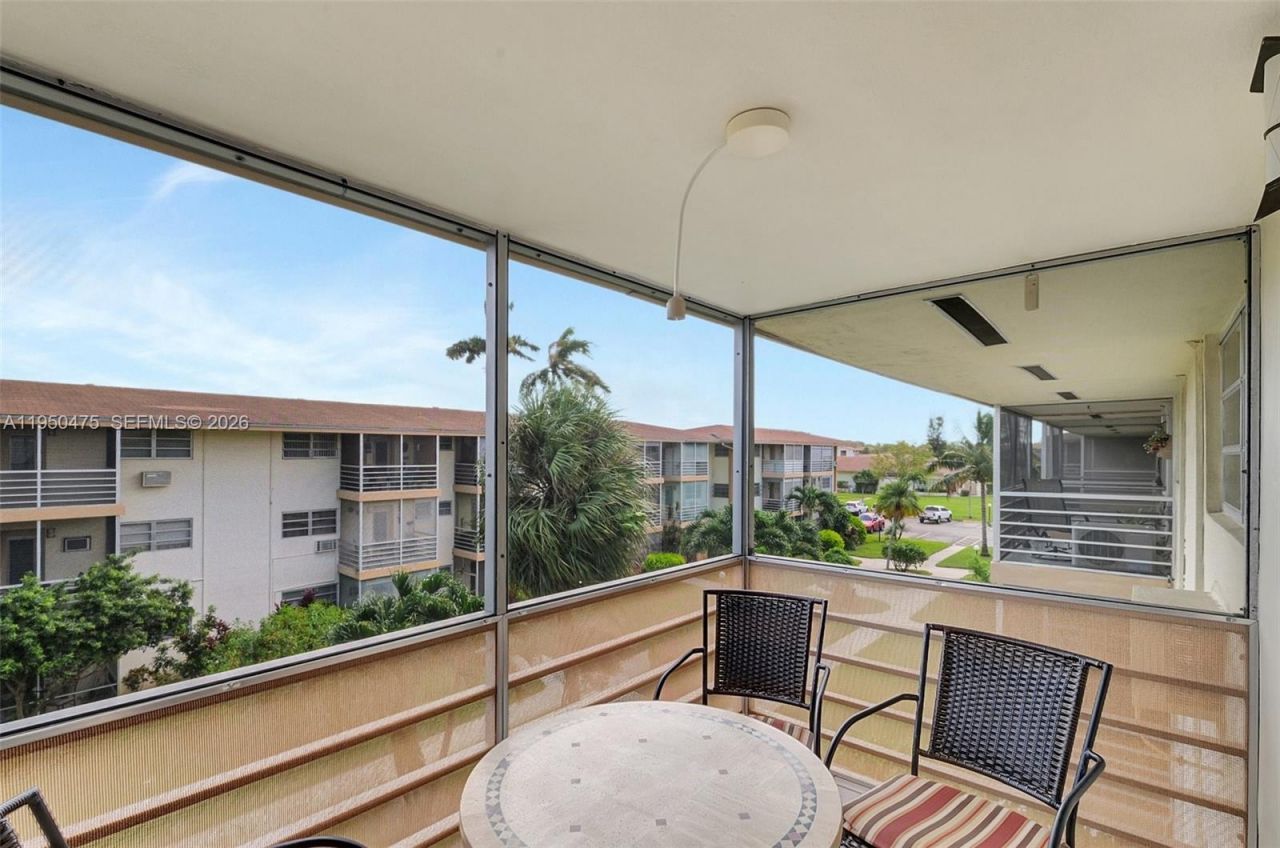 17001 NE 13th Ave , Unit 306, Miami, FL 33162 Photo