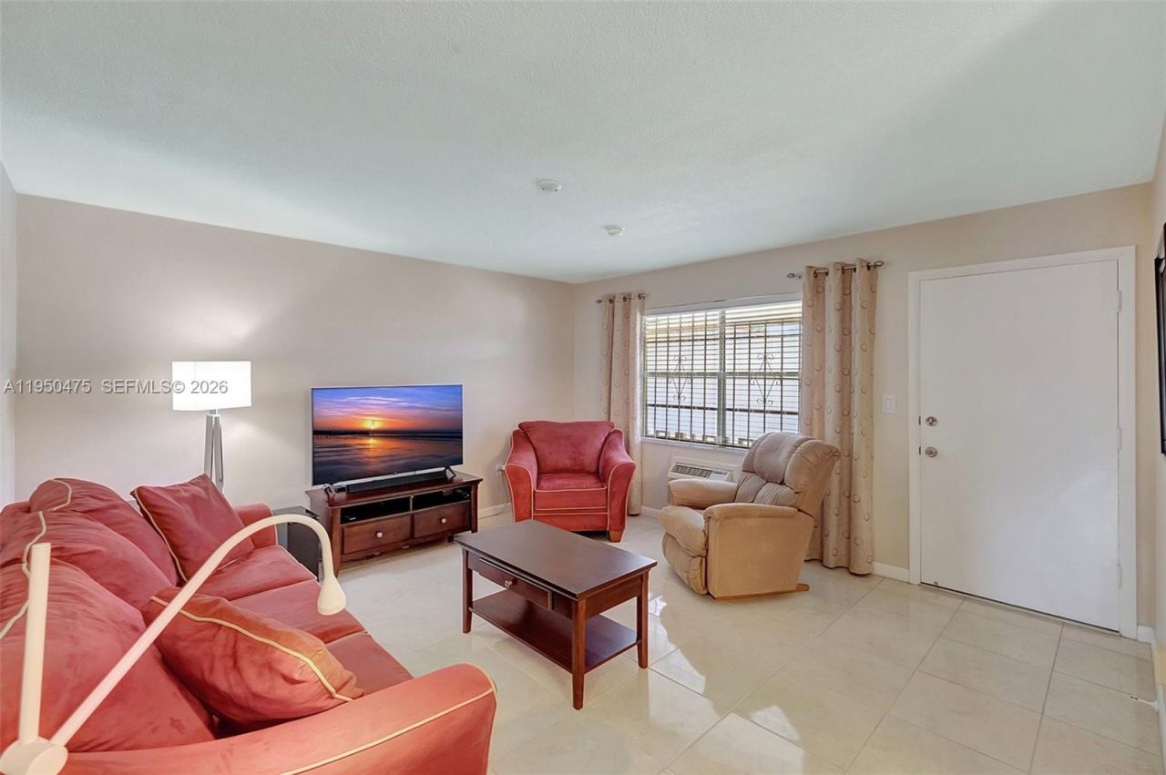 17001 NE 13th Ave , Unit 306, Miami, FL 33162 Photo
