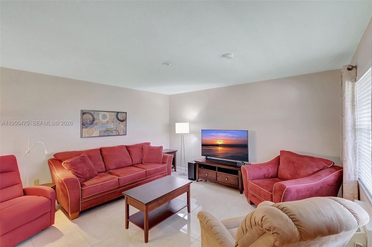 17001 NE 13th Ave , Unit 306, Miami, FL 33162 Photo