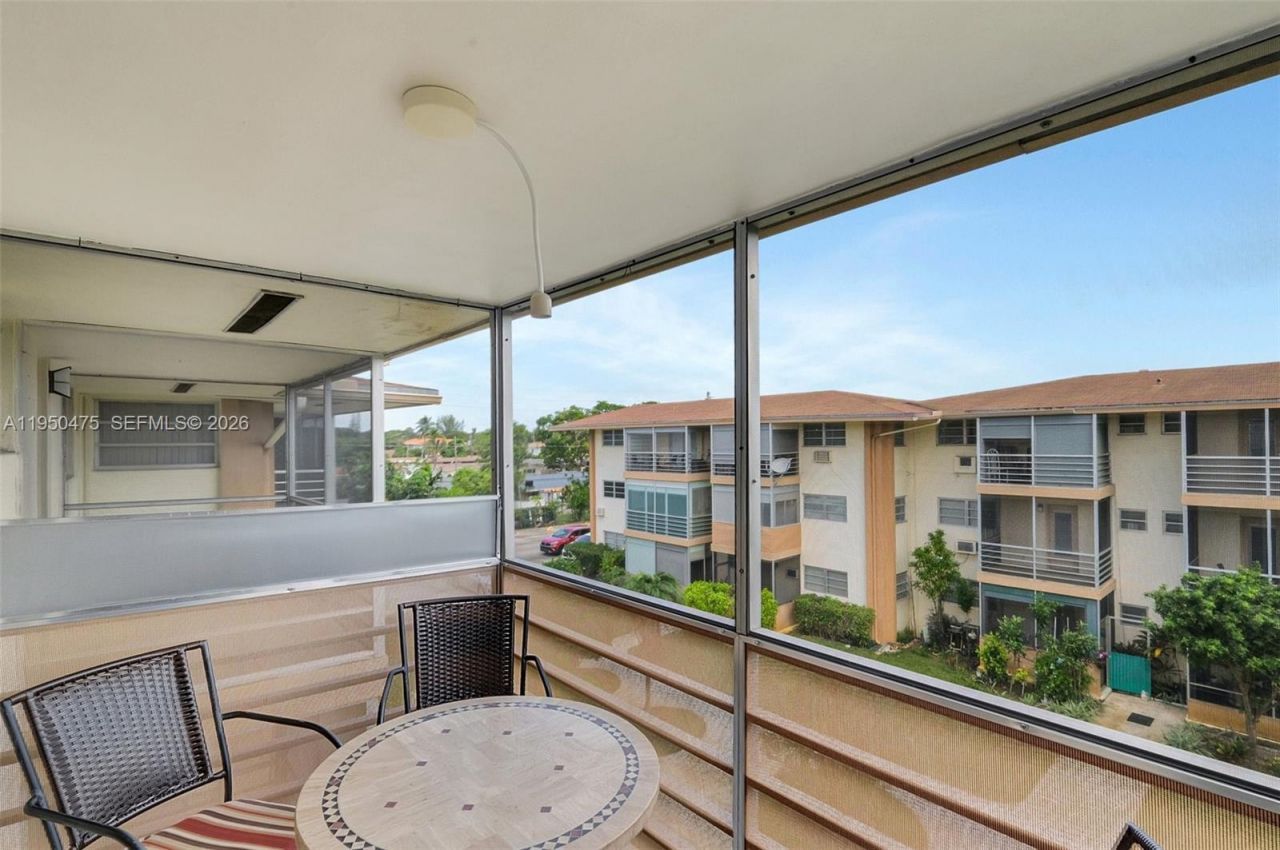 17001 NE 13th Ave , Unit 306, Miami, FL 33162 Photo
