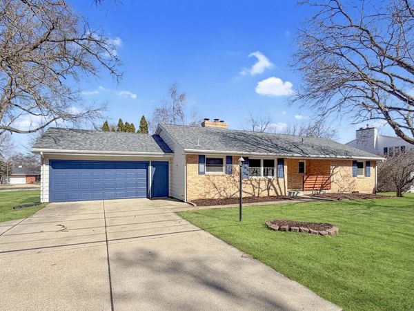 1734 W Stephenson Street, Freeport, IL 61032