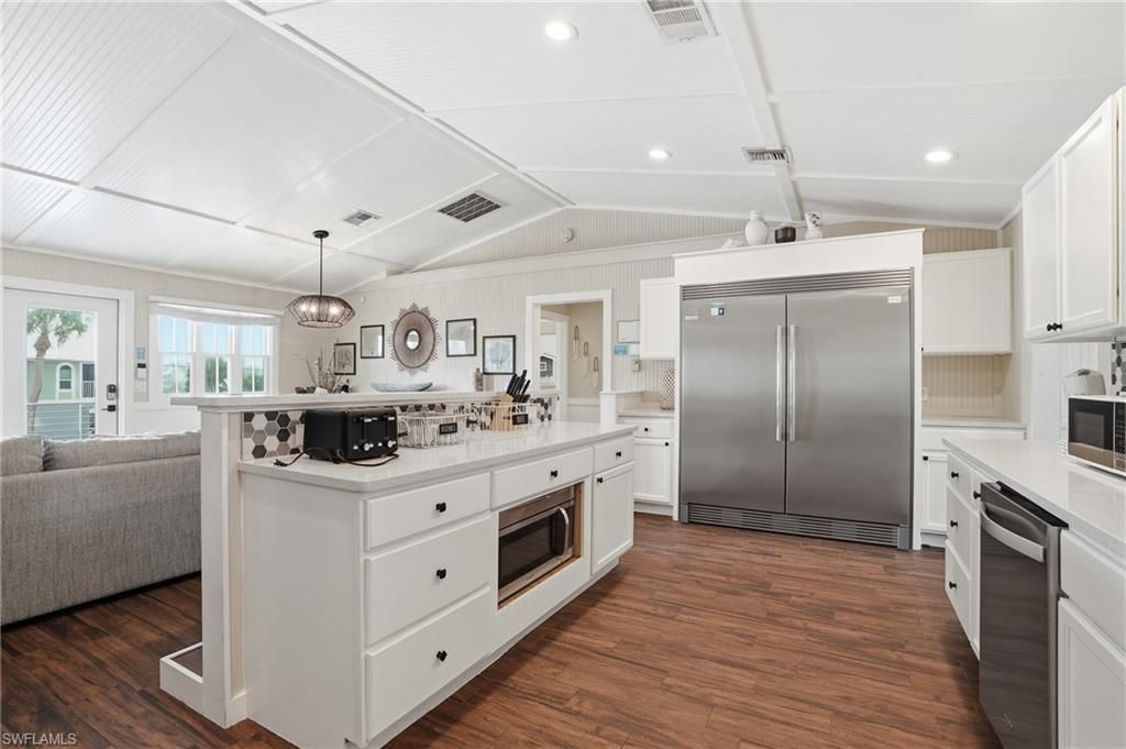 165 Connecticut St, Fort Myers Beach, FL 33931 Photo