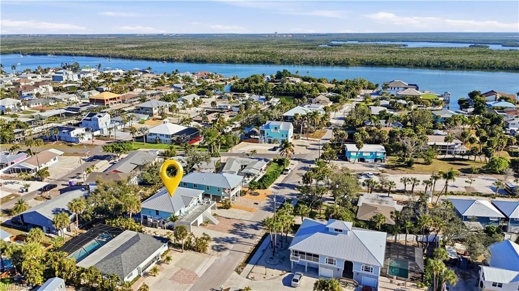 165 Connecticut St, Fort Myers Beach, FL 33931 Photo