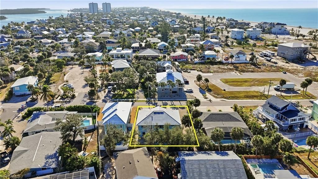 165 Connecticut St, Fort Myers Beach, FL 33931 Photo