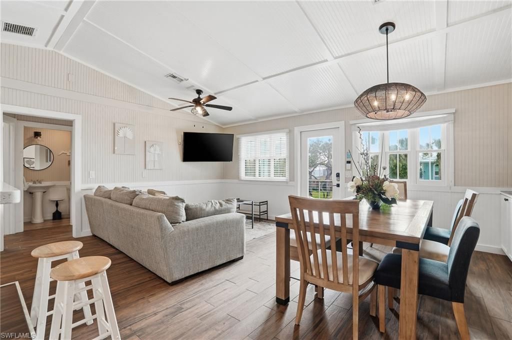 165 Connecticut St, Fort Myers Beach, FL 33931 Photo