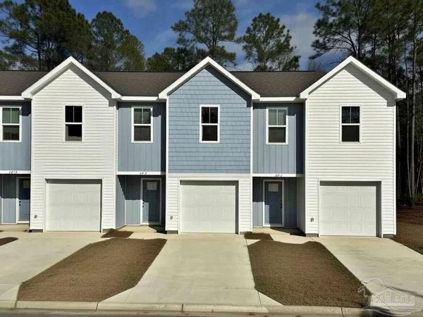 1084 Coniferous Ave, Cantonment, FL 32533