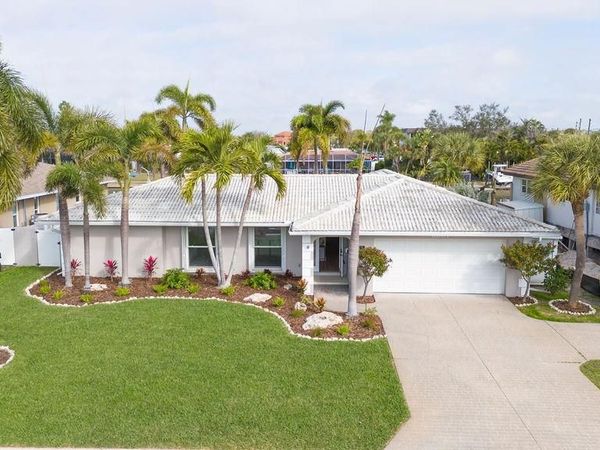 3807 48TH AVENUE S, ST PETERSBURG, FL 33711