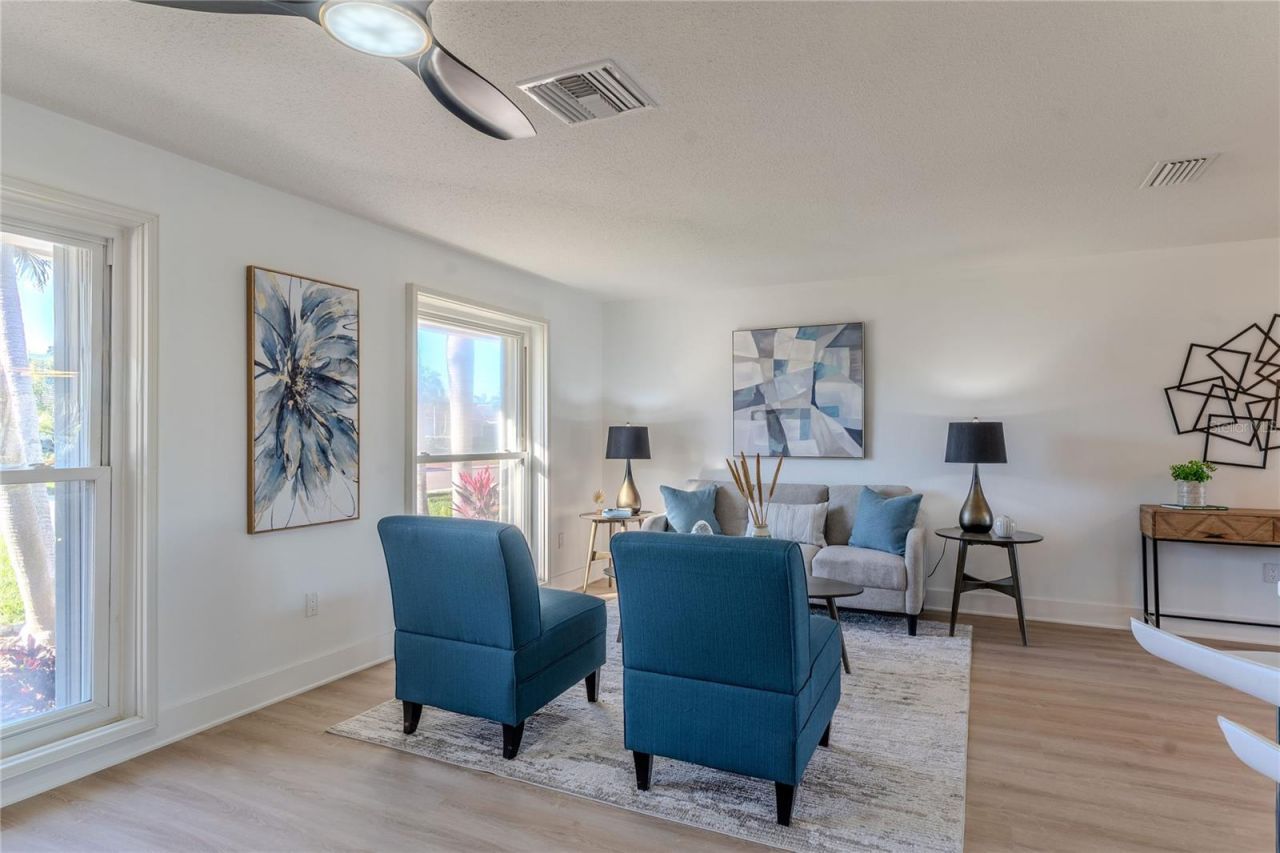 3807 48th Avenue S, Saint Petersburg, FL 33711 Photo