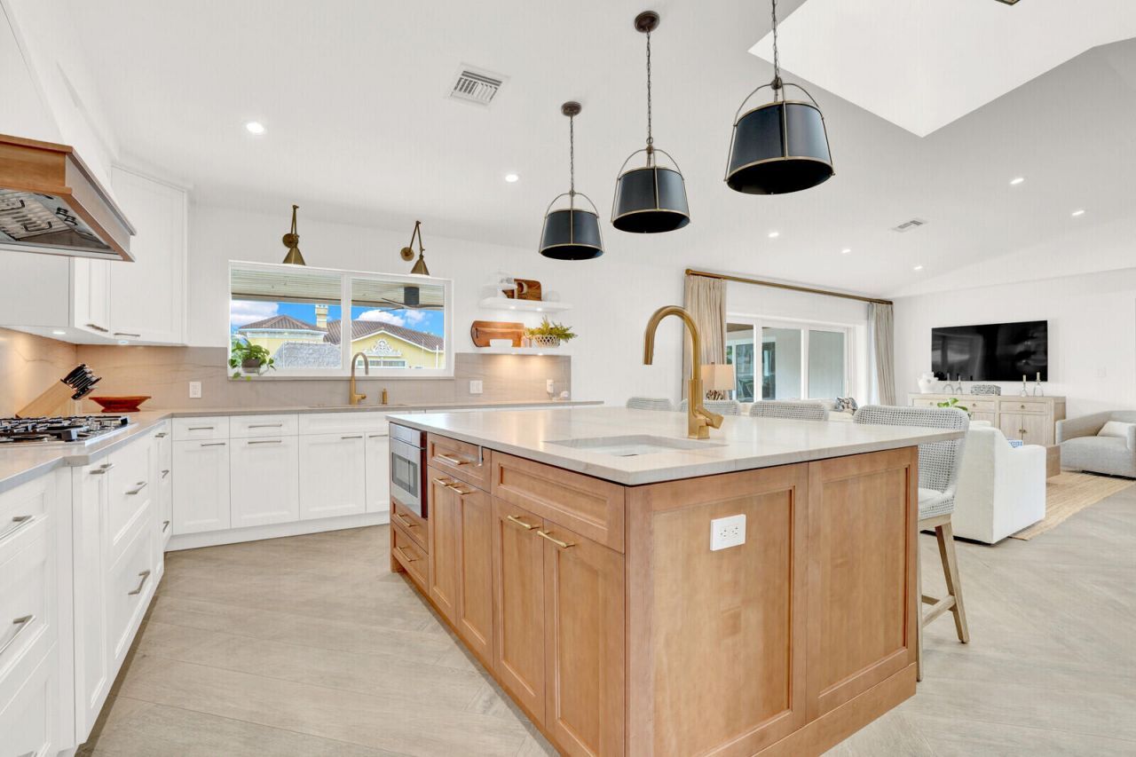 1151 Coral Way, Singer Island, FL 33404 Photo