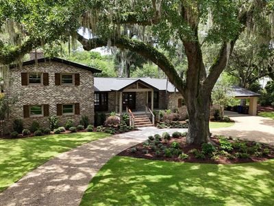 517 Pelzer Drive, Mount Pleasant, SC 29464