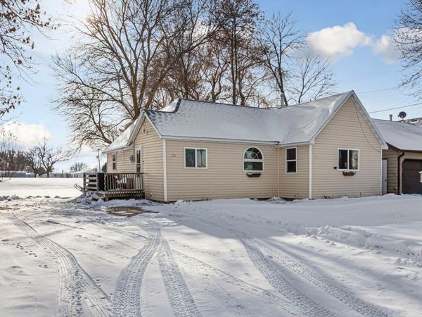 532 W Radichel Street, Lake Crystal, MN 56055