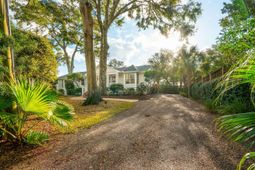 119 Freeman Street photo 4