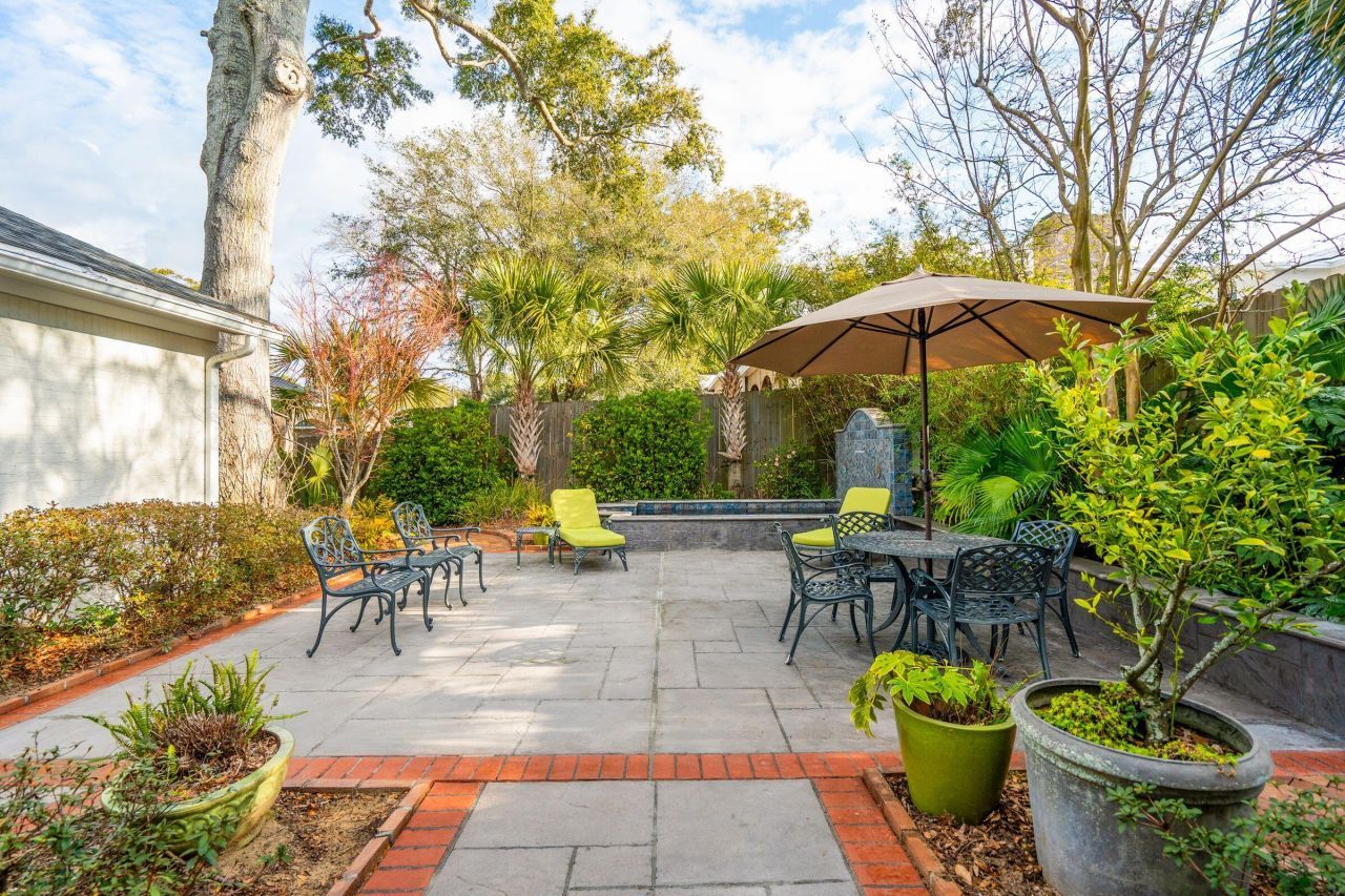 119 Freeman Street Photo 30