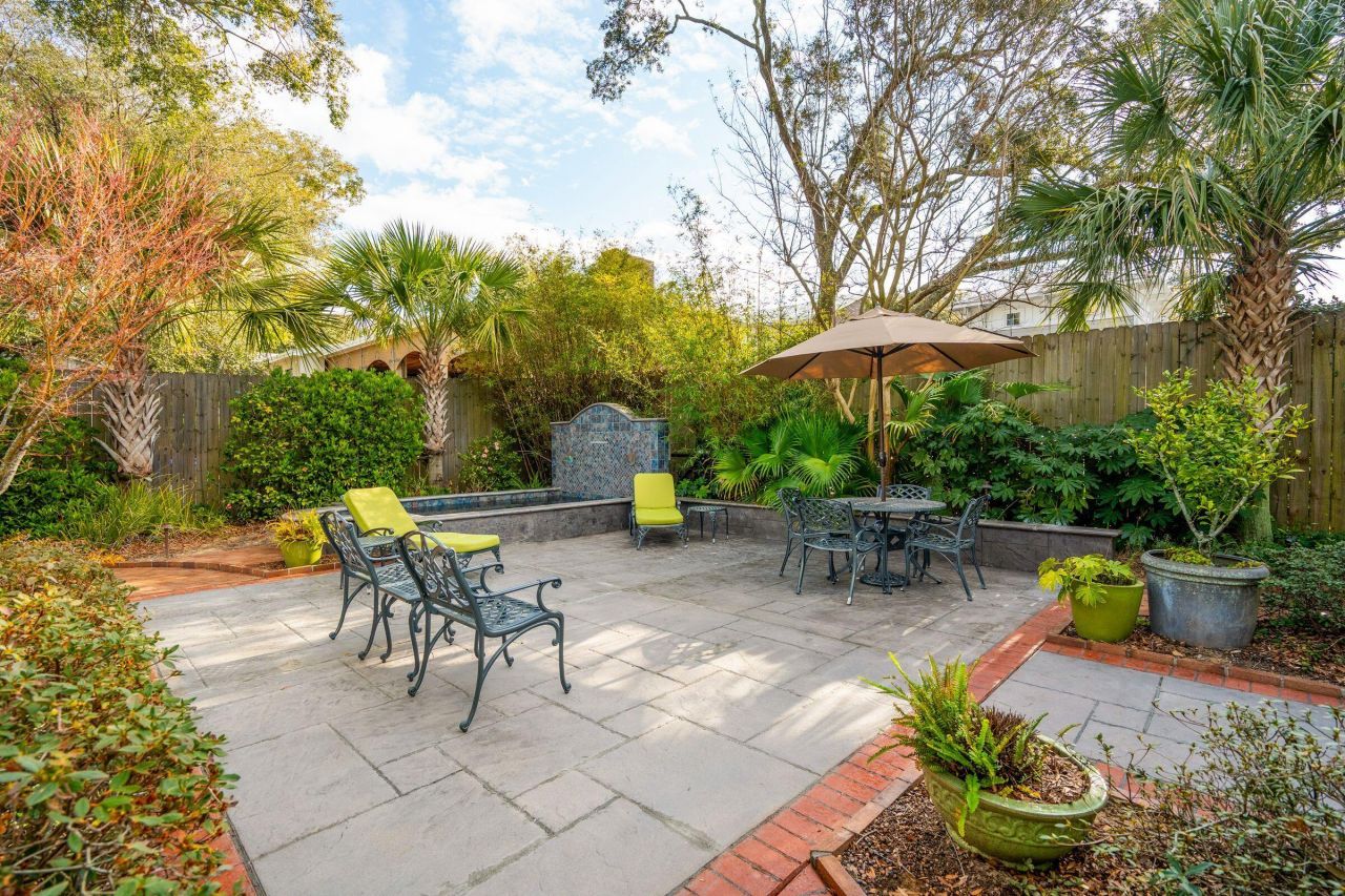 119 Freeman Street Photo 34