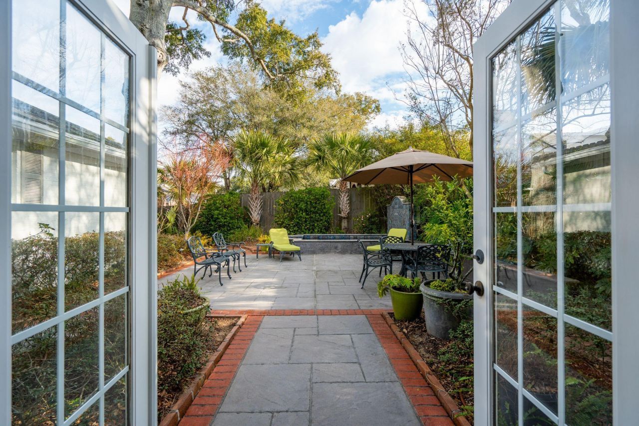 119 Freeman Street Photo 38