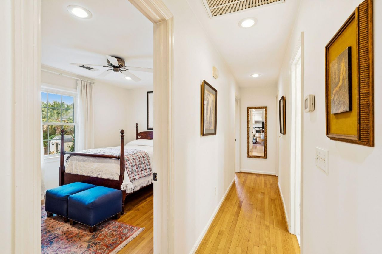 119 Freeman Street Photo 40