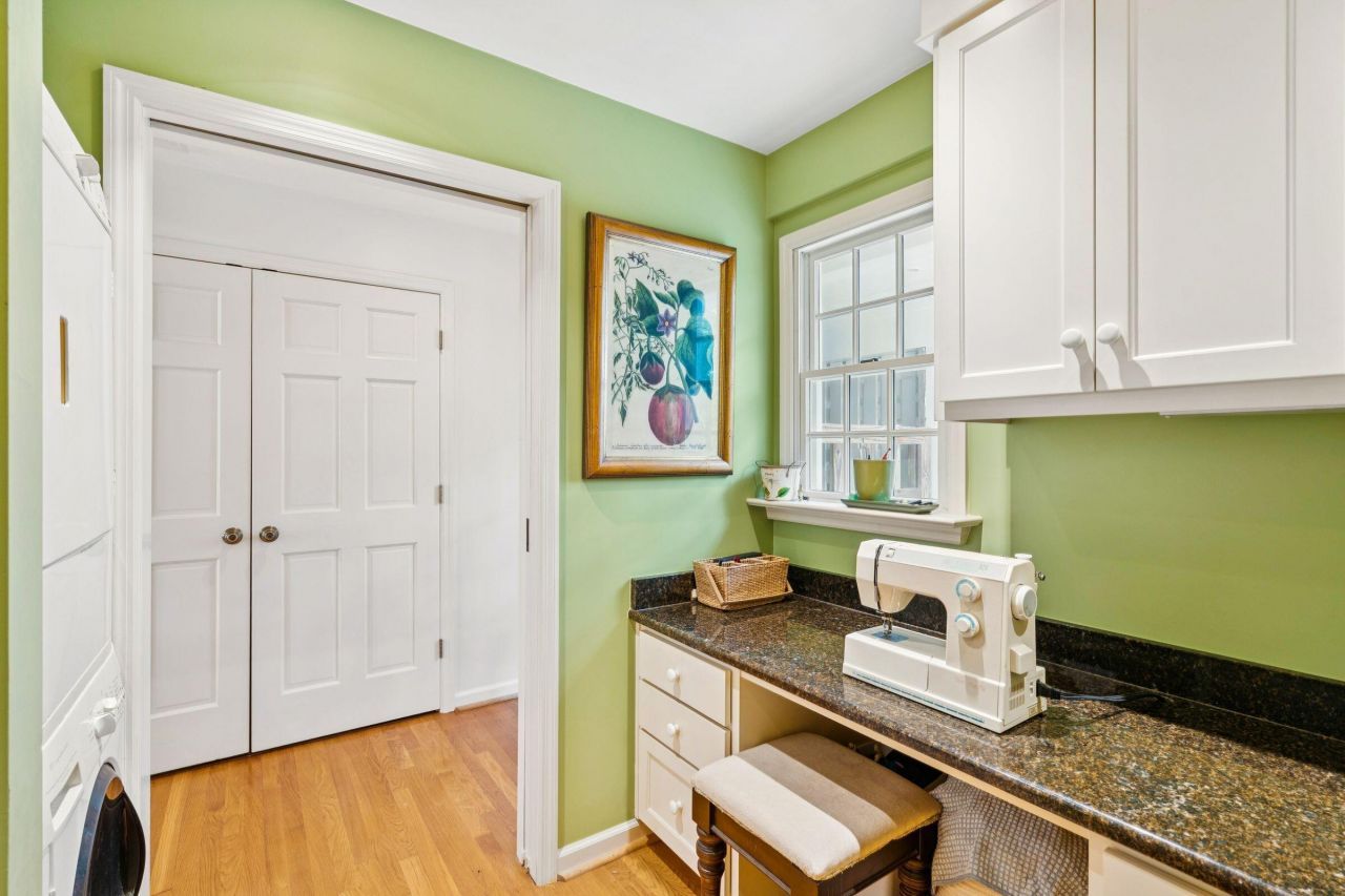 119 Freeman Street Photo 53