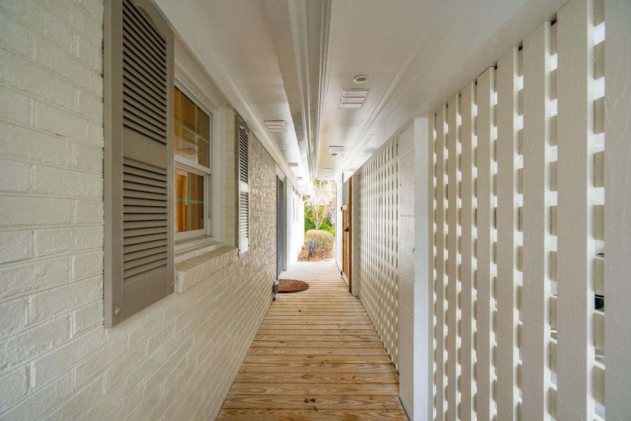 119 Freeman Street Photo 60