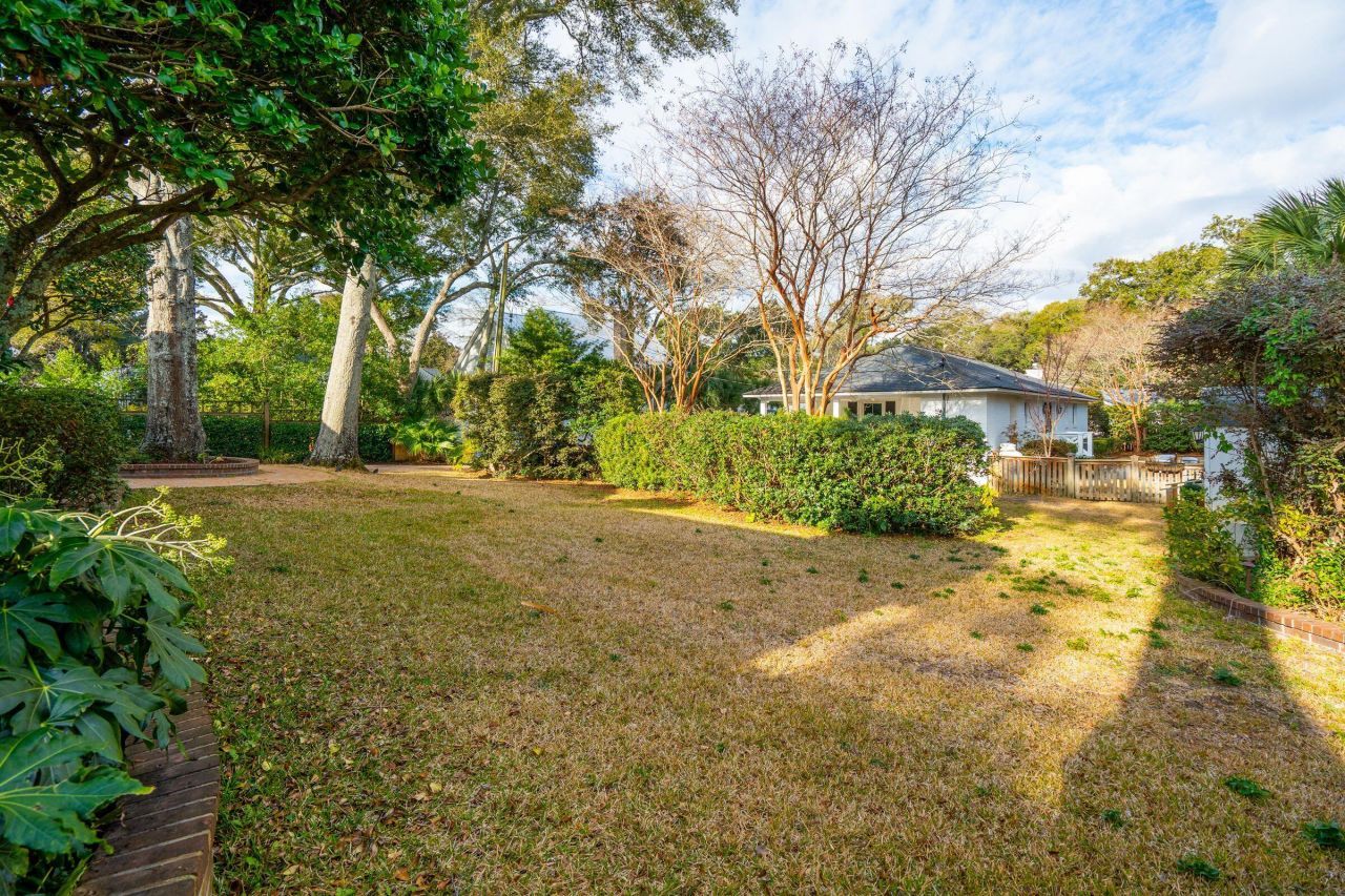 119 Freeman Street Photo 65