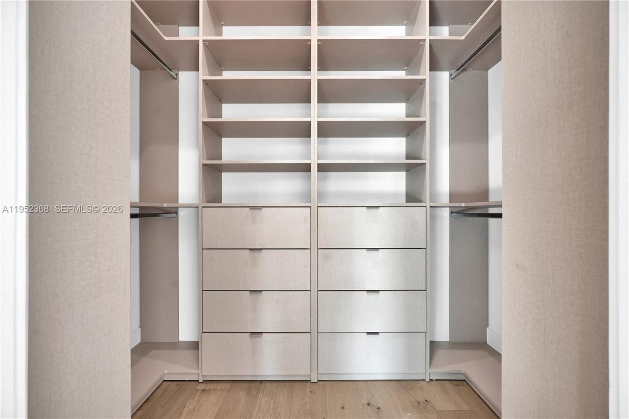 30 NE 50th St , Miami, FL 33137 Photo