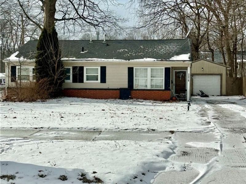 1376 Seward Avenue, Akron, OH 44320 Photo 4