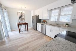 146 Darian Drive photo 4