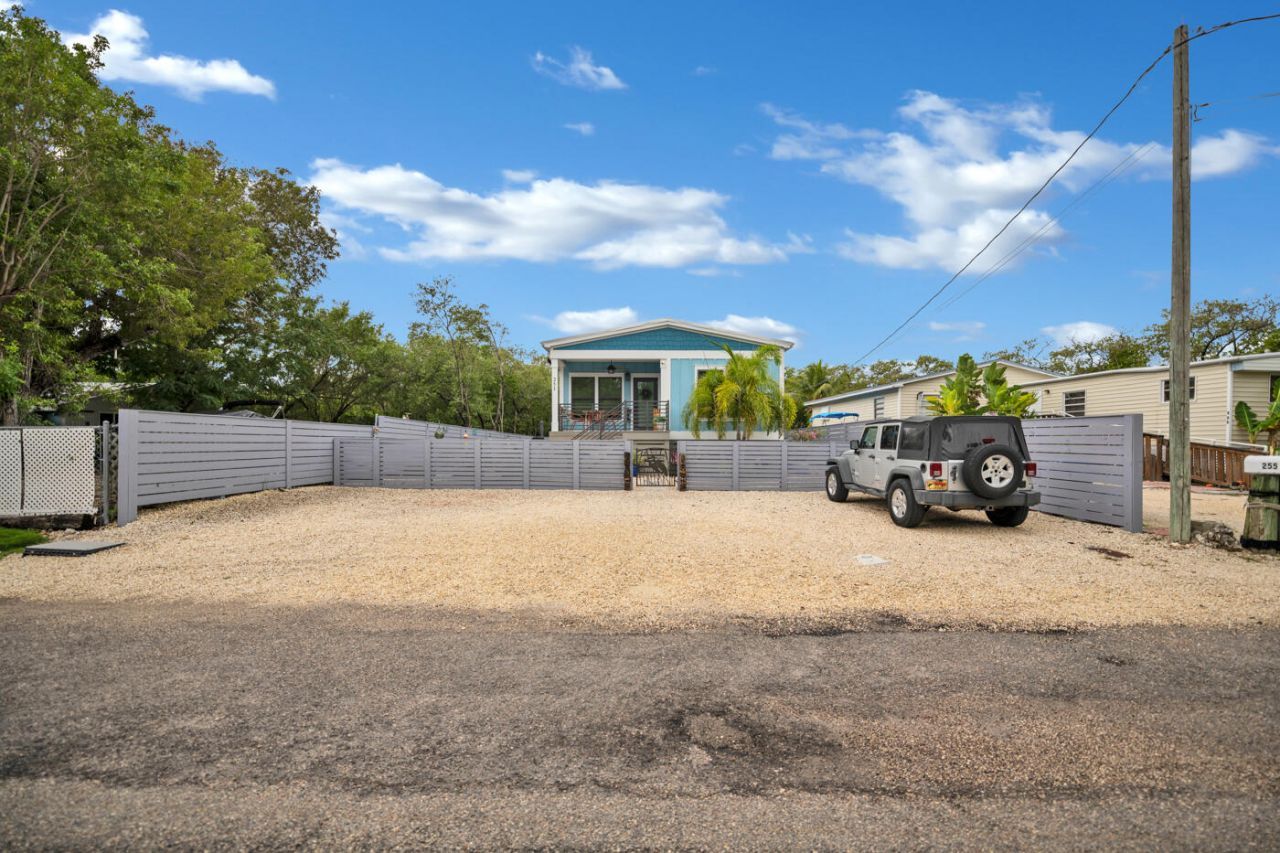 251 Cuba Road, Tavernier, FL 33070 Photo