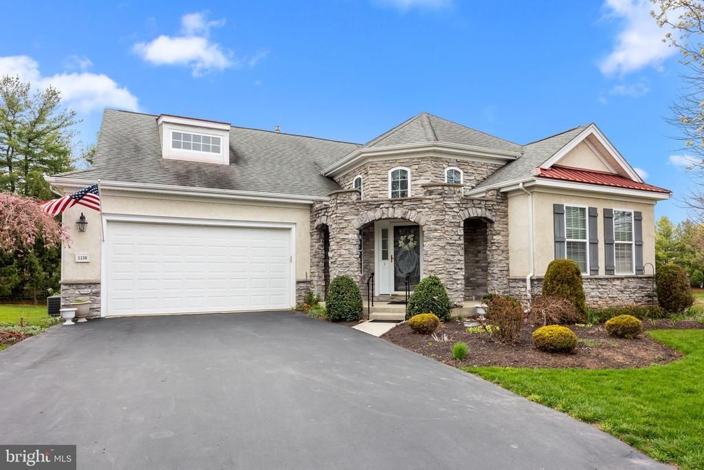 1136 Maxwell Manor, Warwick, PA 18974 Main Photo