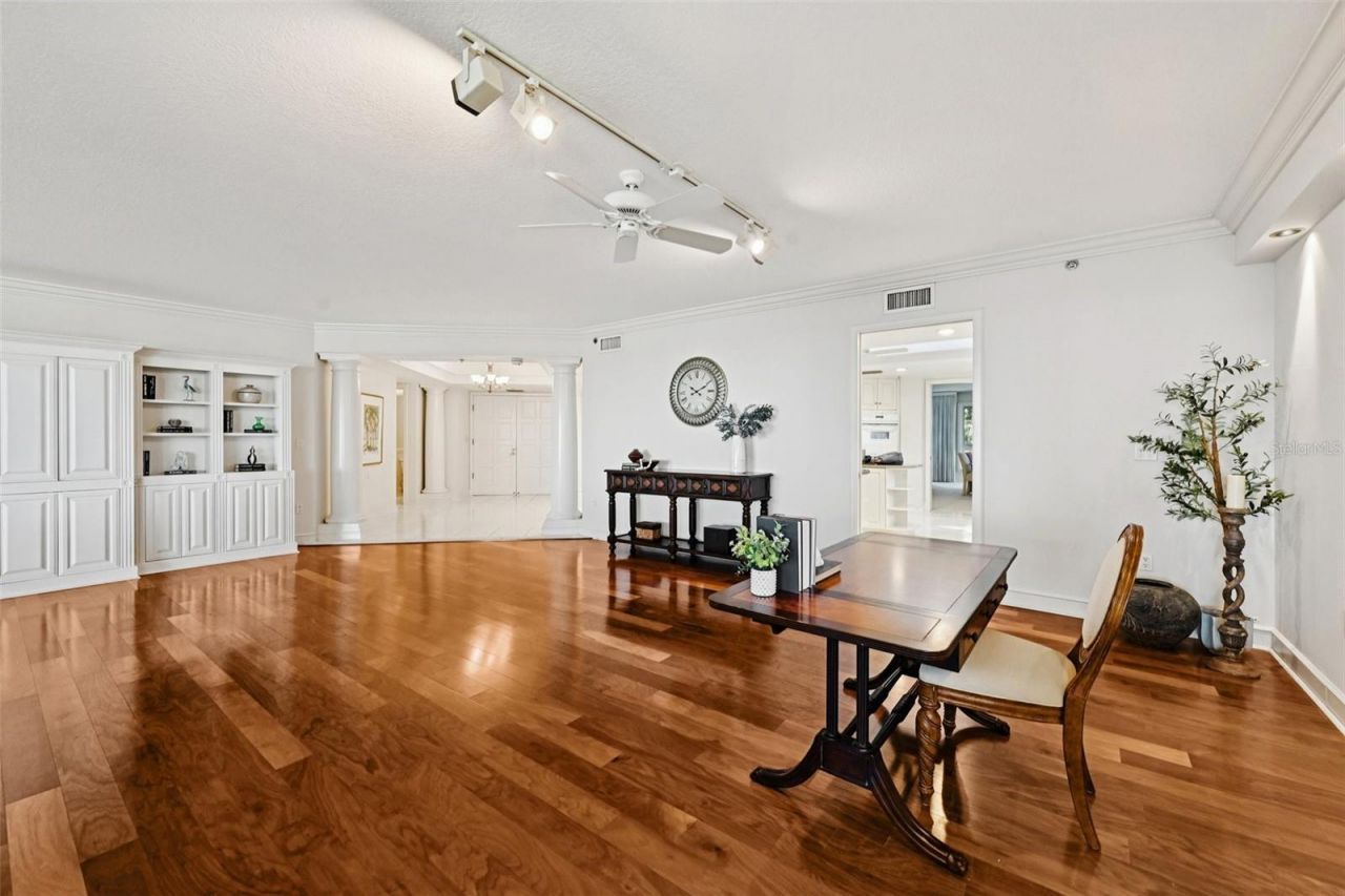 2410 Harbourside Drive, Unit 111, Longboat Key, FL 34228 Photo