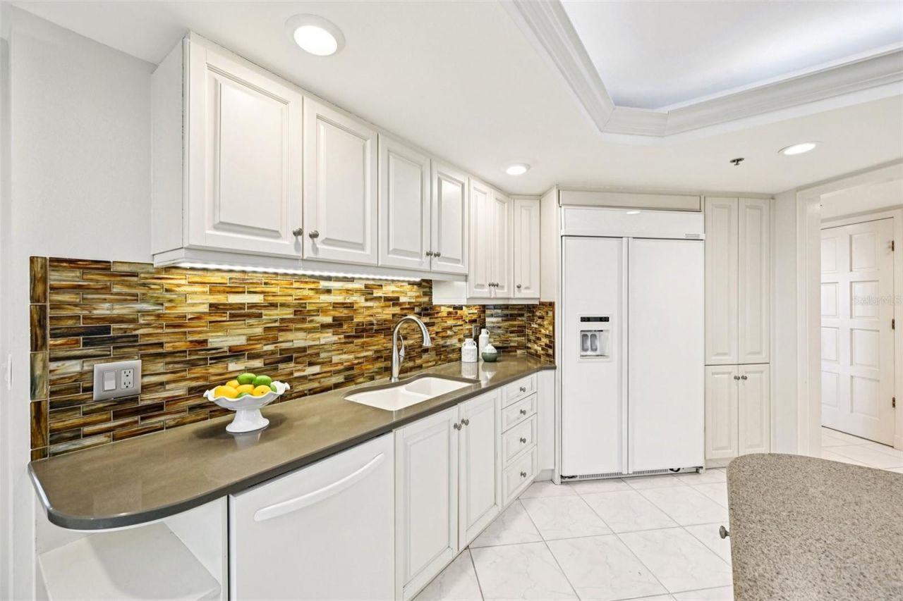 2410 Harbourside Drive, Unit 111, Longboat Key, FL 34228 Photo